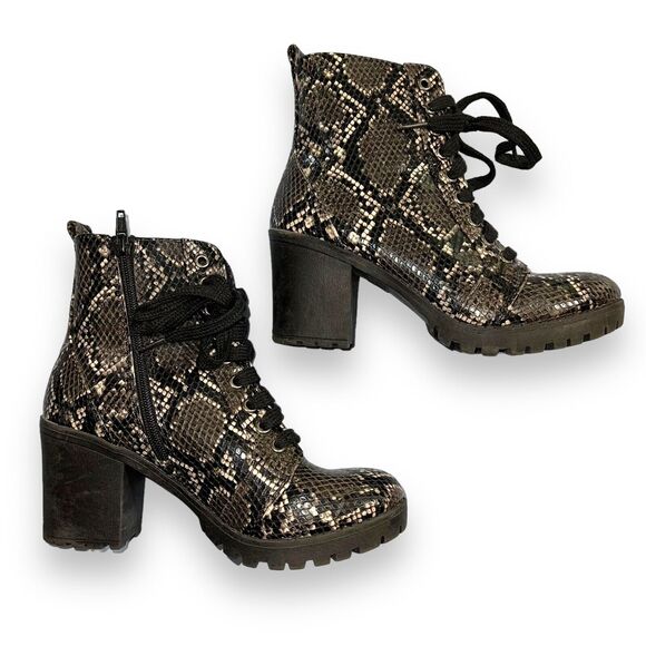 Time and Tru Womens Snakeskin Ankle Boots Moto Combat Biker Chunky Heeled Size 7 - Picture 3 of 13